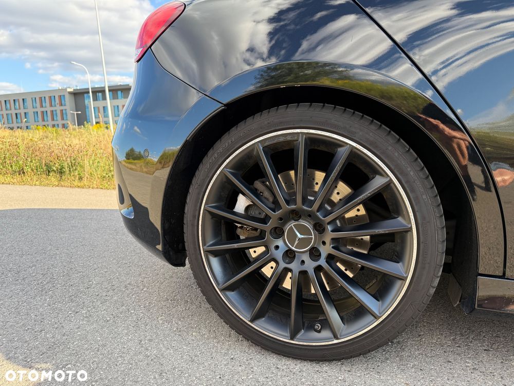 Mercedes-Benz Klasa A AMG 35 4Matic AMG Speedshift DCT 7G - 10