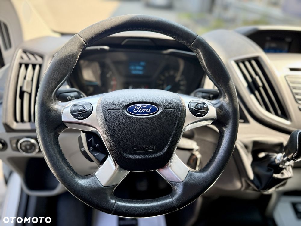 Ford Transit - 12
