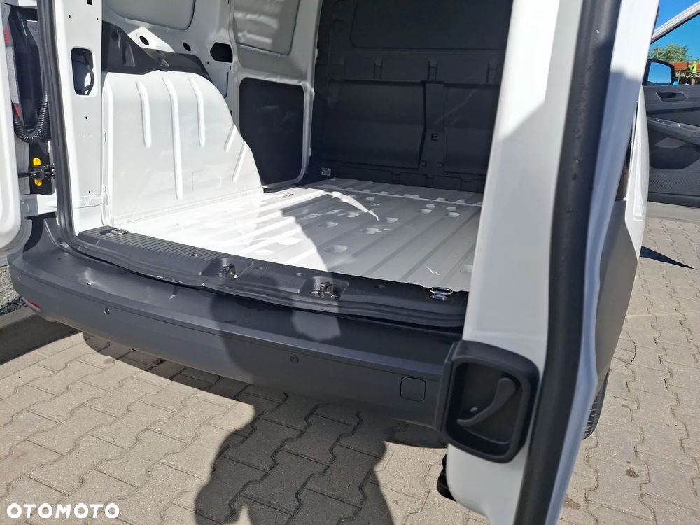 Volkswagen Caddy - 23