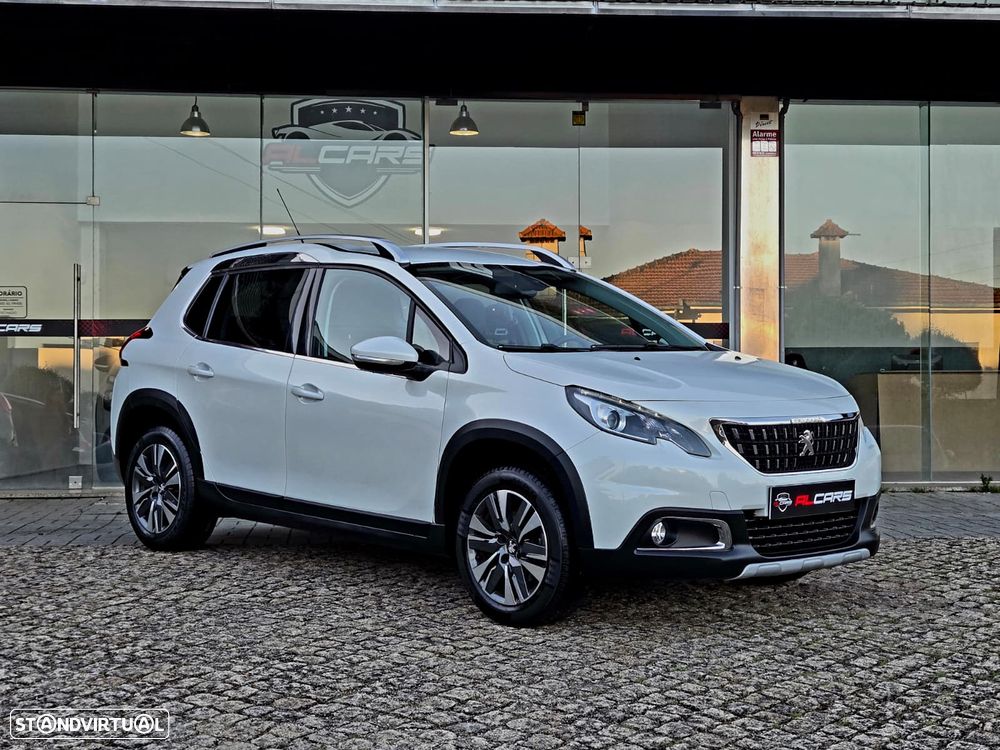 Peugeot 2008 1.2 PureTech Allure - 19