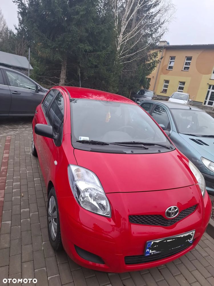 Toyota Yaris - 1