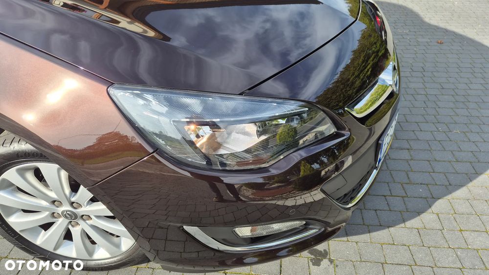 Opel Astra IV 1.4 T Cosmo - 18