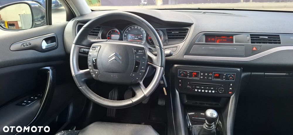 Citroën C5 Tourer HDi 140 FAP CrossTourer - 12