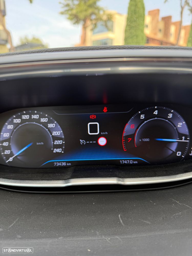 Peugeot 3008 1.2 PureTech Allure - 5