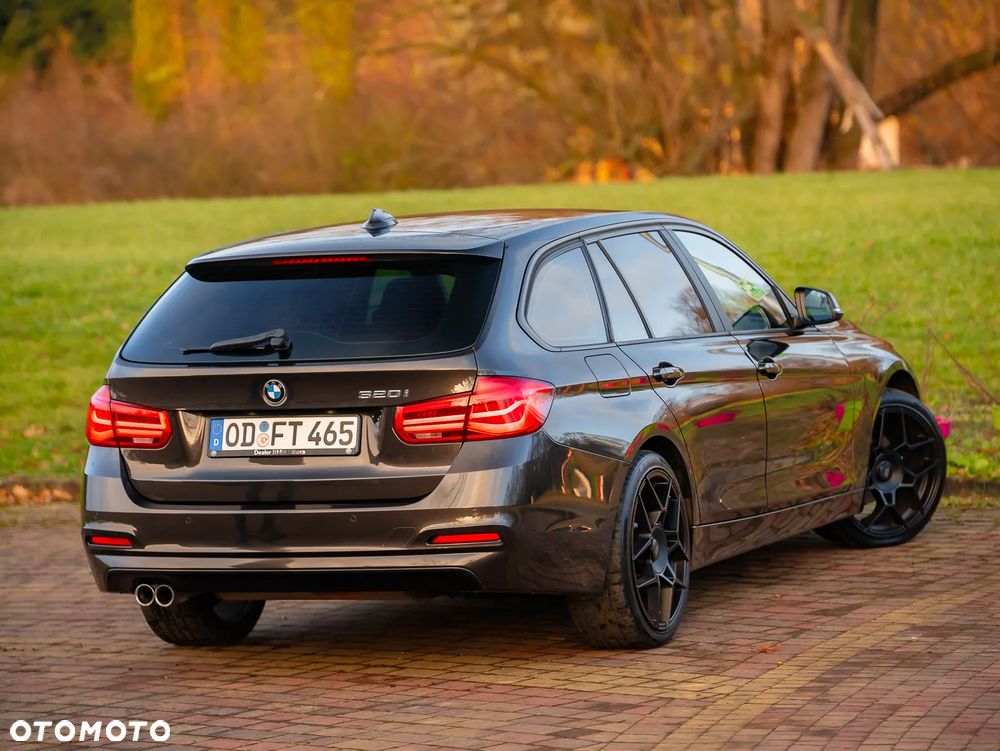 BMW Seria 3 320i Advantage - 9
