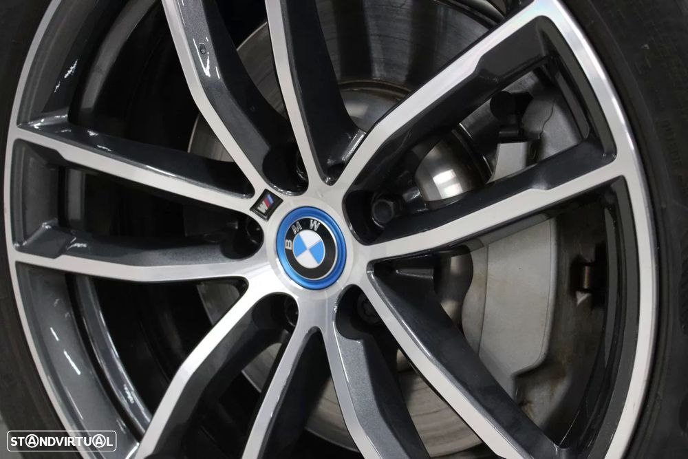 BMW 530 e Pack Desportivo M - 10