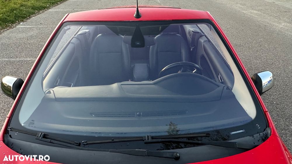 Ford Focus 2.0 16V Titanium - 22