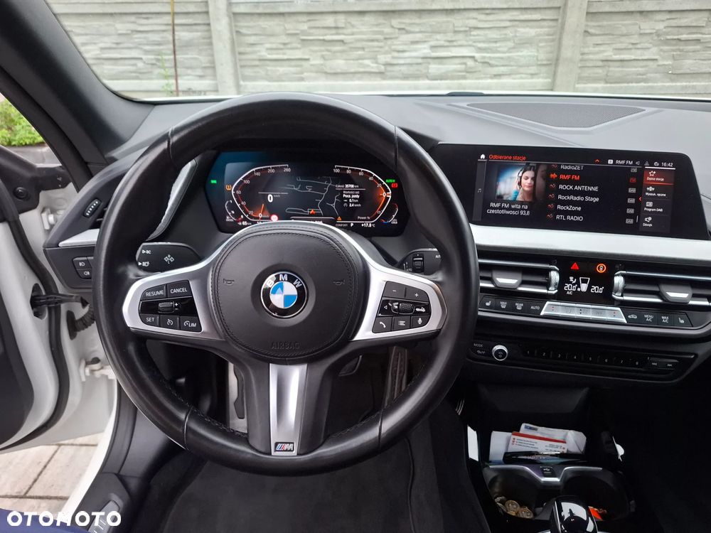 BMW Seria 2 218d M Sport - 12