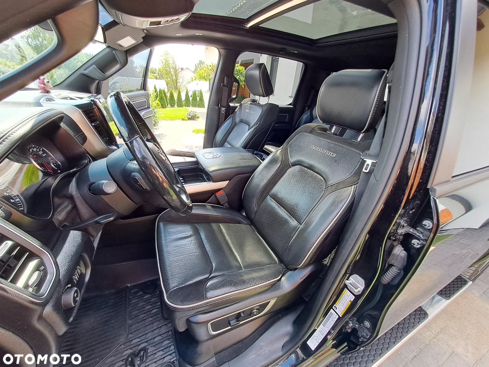 Dodge RAM 1500 5.7 4x4 - 22