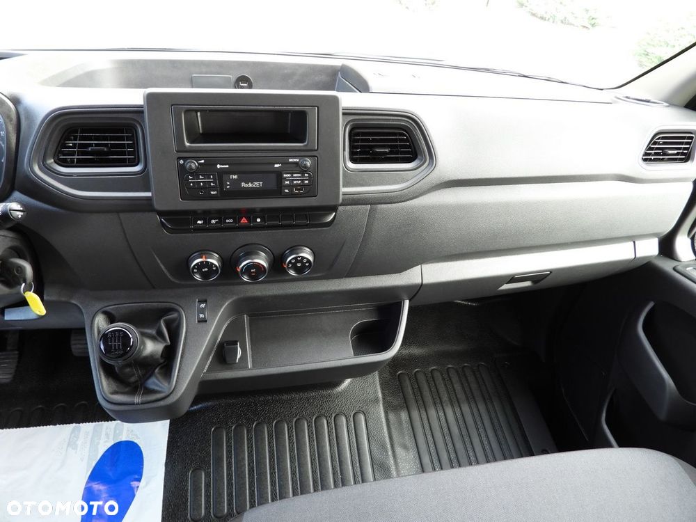 Renault MASTER WYWROTKA TEMPOMAT LEDY BLIŹNIACZE KOŁA KLIMATYZACJA  145KM - 32