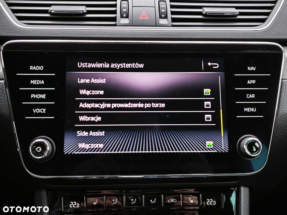 Skoda Superb 1.5 TSI ACT Style DSG - 32