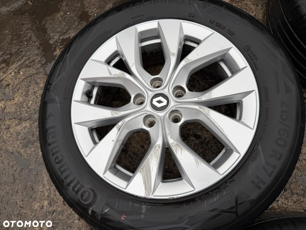 Felgi 17' koła Renault Captur II 5x114,3 ET35 7.0Jx17 centr 66,1 OE - 5