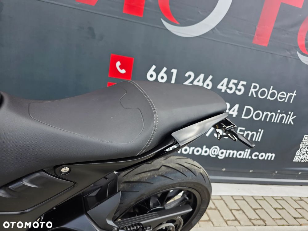 Yamaha MT - 22