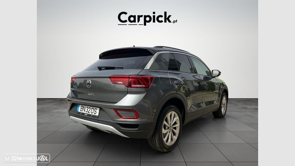 VW T-Roc 1.5 TSI Urban DSG - 6