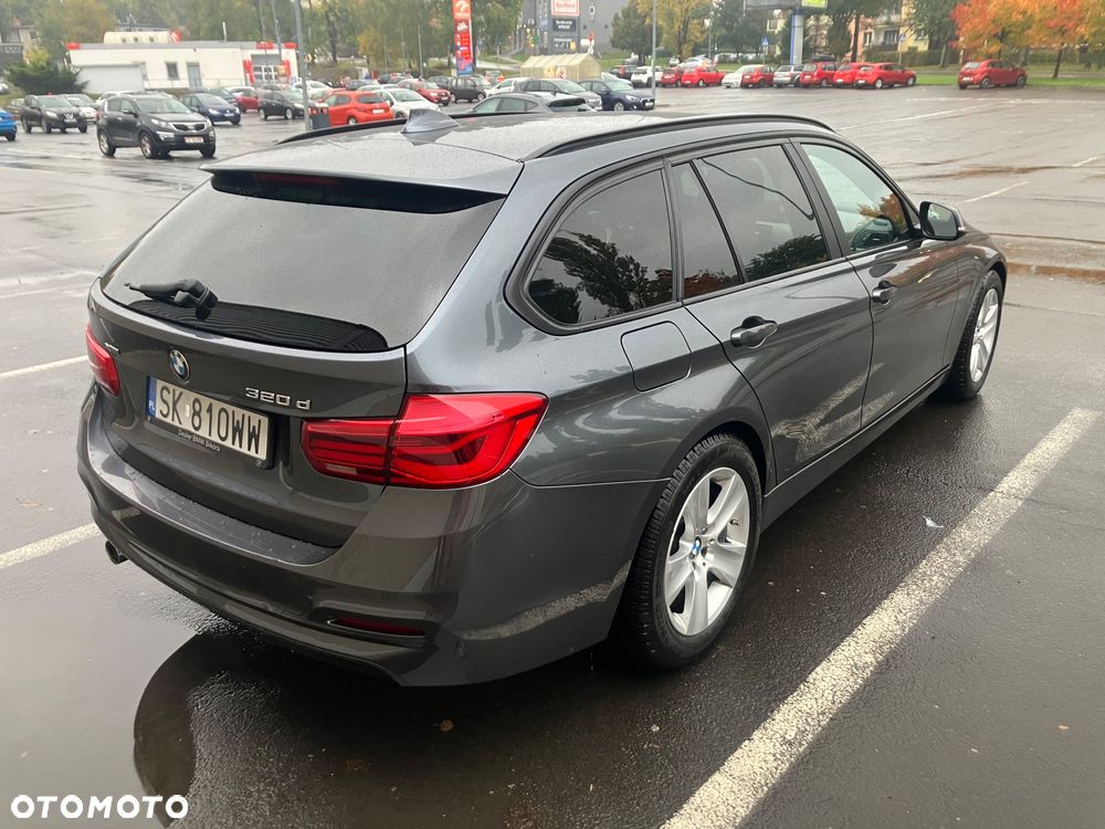 BMW Seria 3 316d Touring - 3
