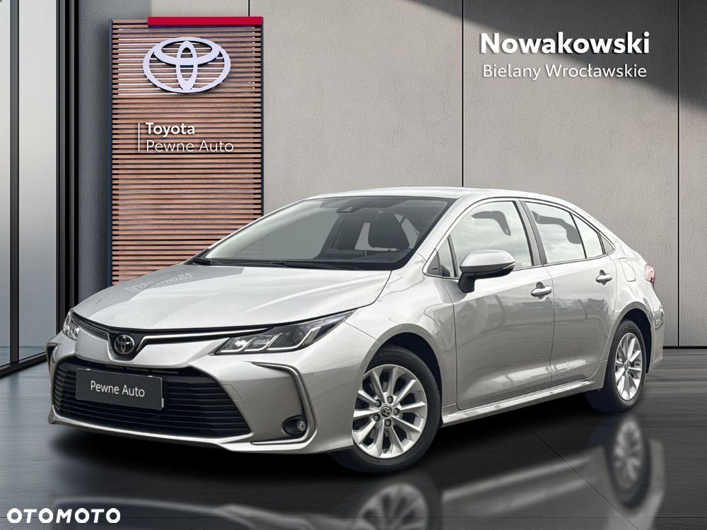 Toyota Corolla - 1