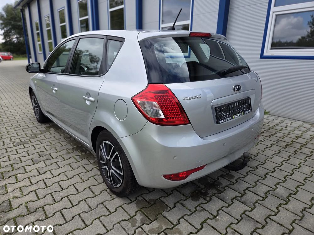 Kia Ceed 1.4 CVVT Attract - 5