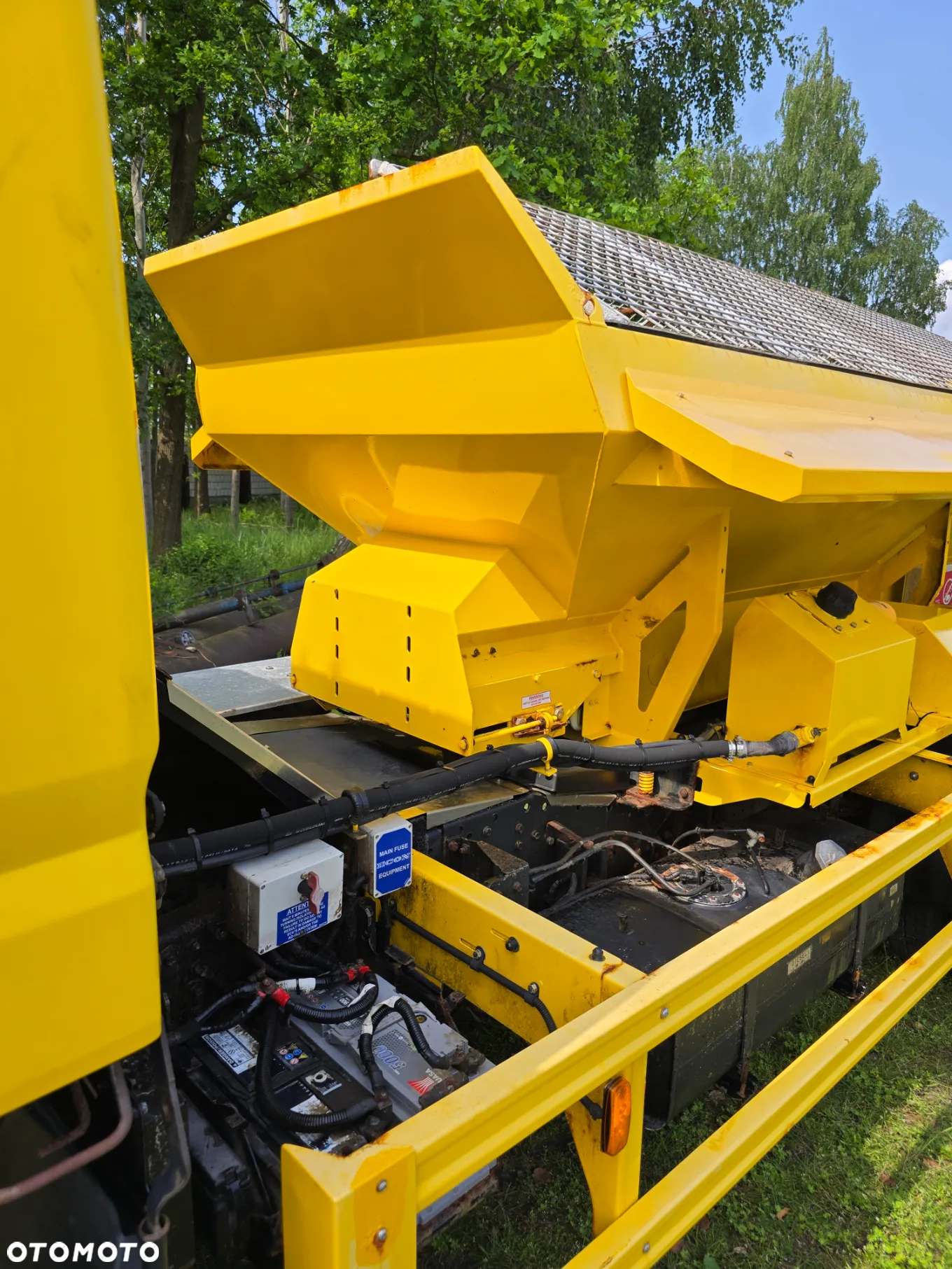Mitsubishi CANTER 4x4 FUSO 180KM 6C18 Piaskarka Solarka Gritter Hydraulika Euro 6 - 6