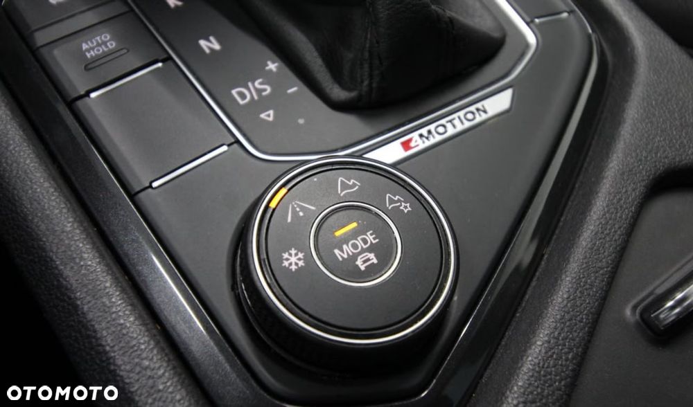 Volkswagen Tiguan 2,0 TSI OPF 4Motion DSG R-Line - 24