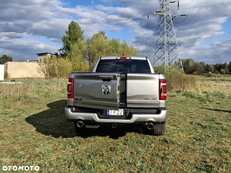 RAM 1500 Crew Cab Shortbed Laramie - 9