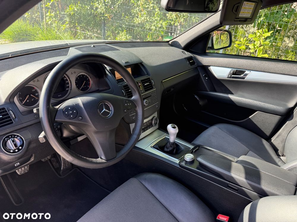 Mercedes-Benz Klasa C 200 Kompressor Avantgarde - 24