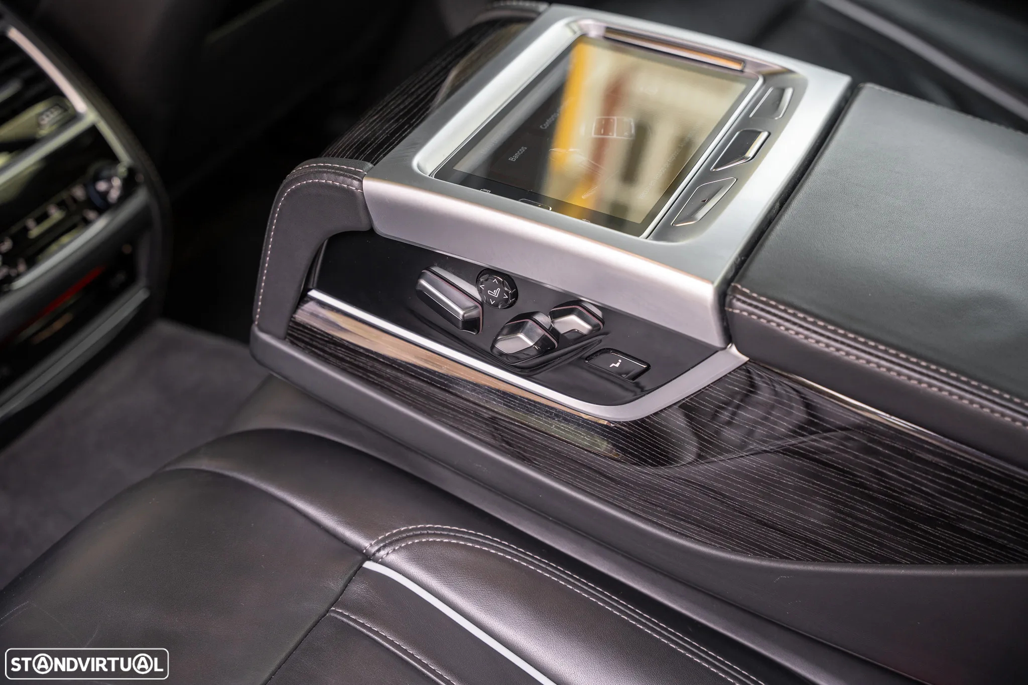 BMW 740 d xDrive Pack M - 28