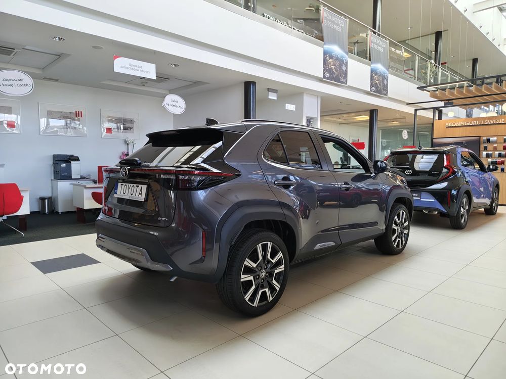 Toyota Yaris Cross Hybrid 1.5 Executive - 4