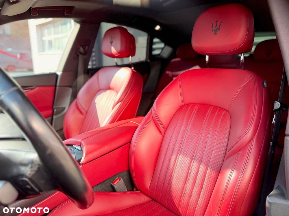 Maserati Levante Granlusso - 10