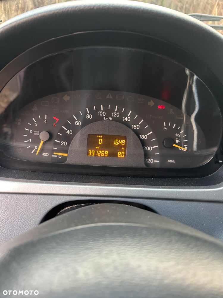 Mercedes-Benz Vito - 9