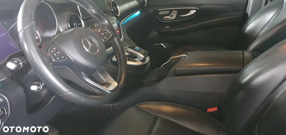 Mercedes-Benz Klasa V 300 d 4-Matic 9G-Tronic (d³ugi) - 2