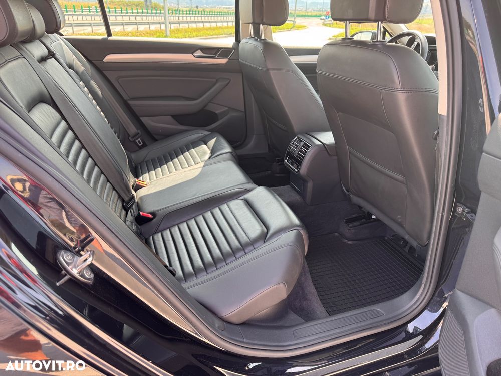 Volkswagen Passat 2.0 TDI DSG Comfortline - 17