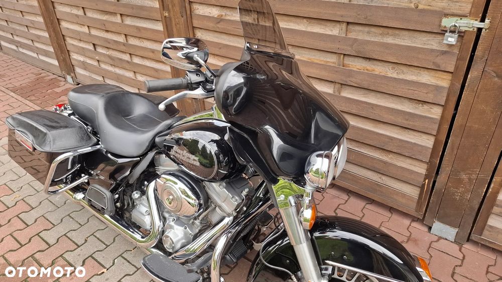 Harley-Davidson Touring Electra Glide - 16