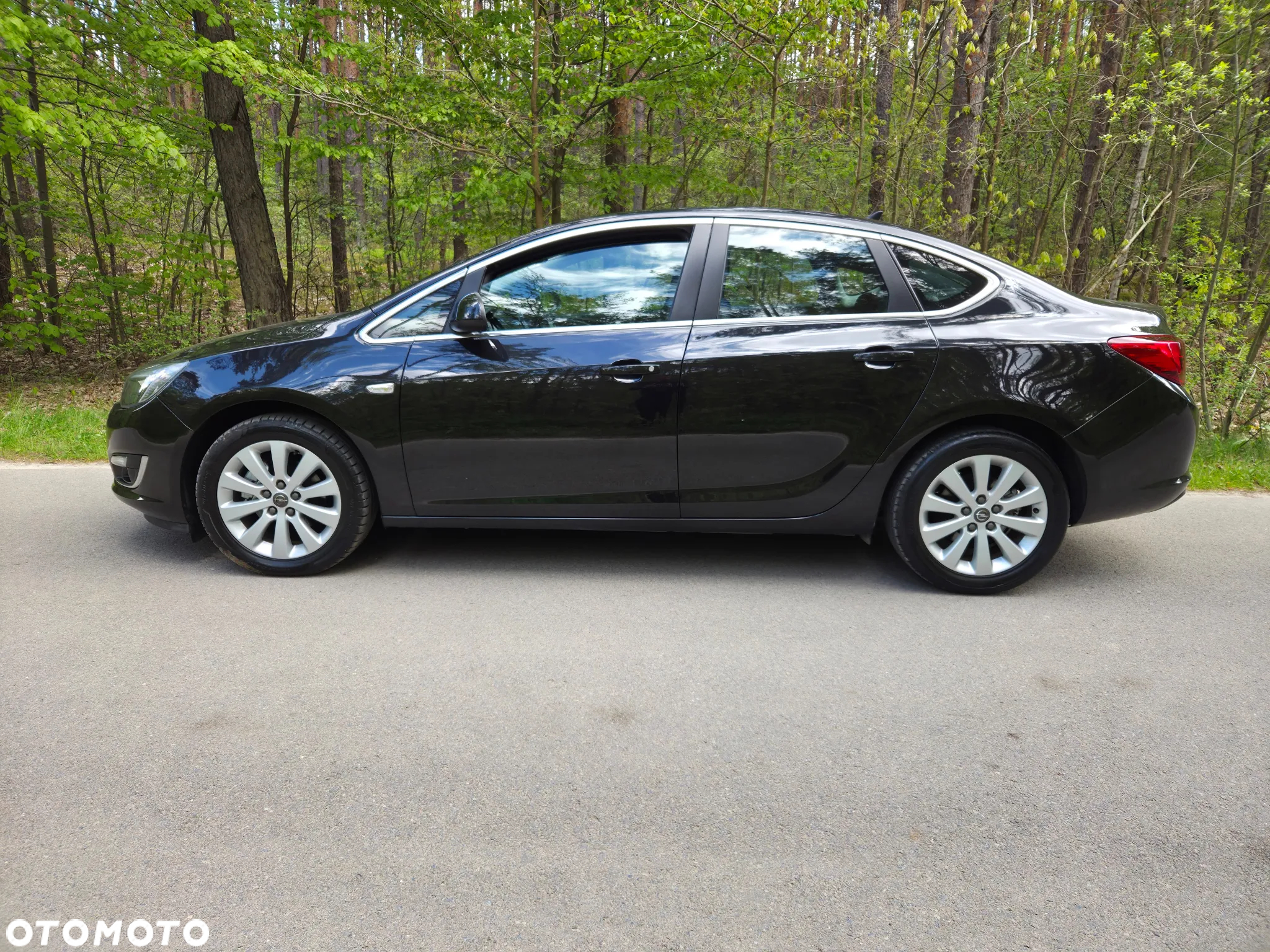 Opel Astra 1.7 CDTI DPF Cosmo - 10