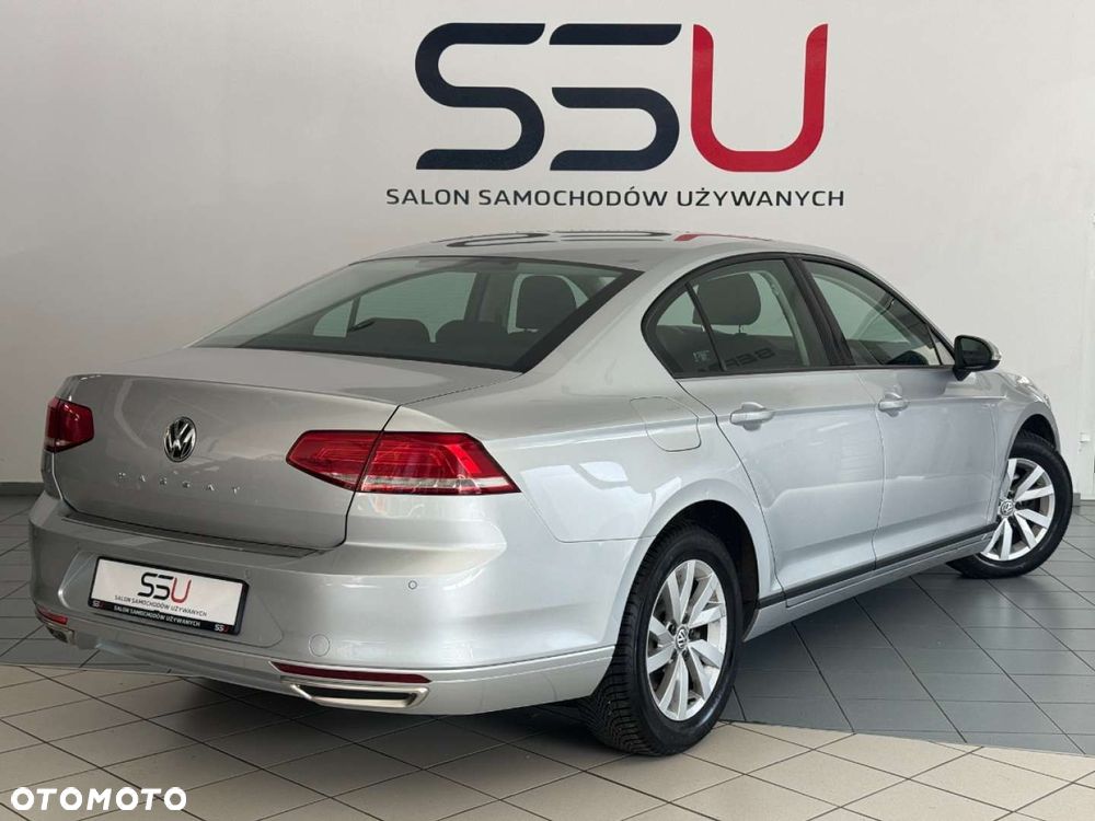 Volkswagen Passat 1.6 TDI BMT Comfortline - 5