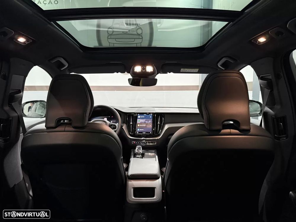 Volvo XC 60 2.0 T6 PHEV Black Edition - 18