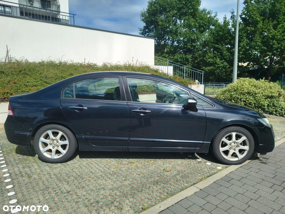 Honda Civic 1.8 Executive - 1