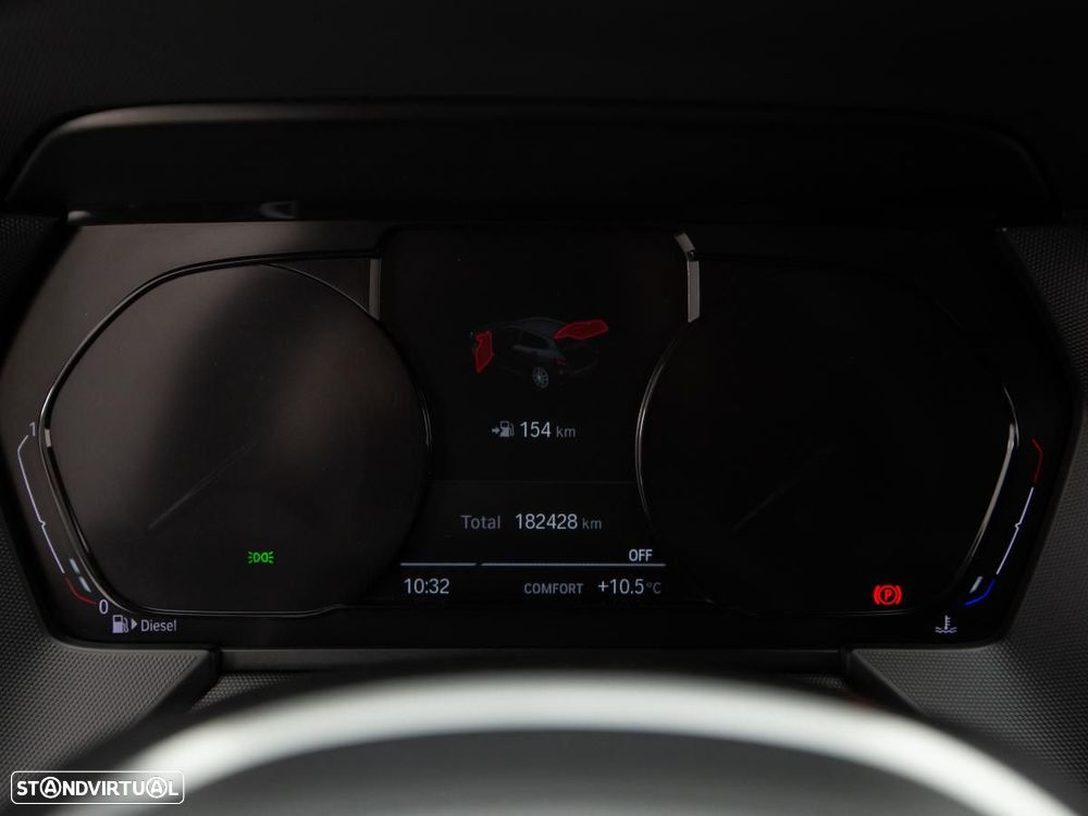 BMW 116 d Pack Desportivo M - 24