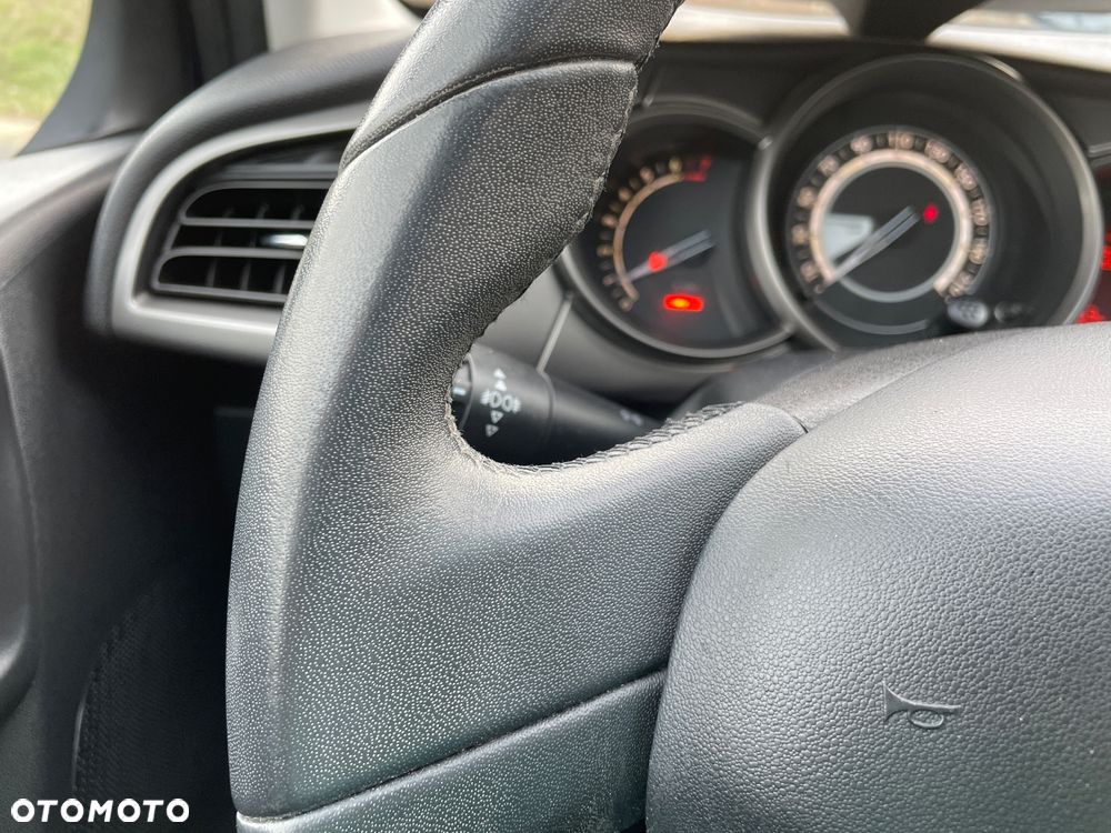 Citroën C3 Pure Tech (VTi) 82 Exclusive - 25