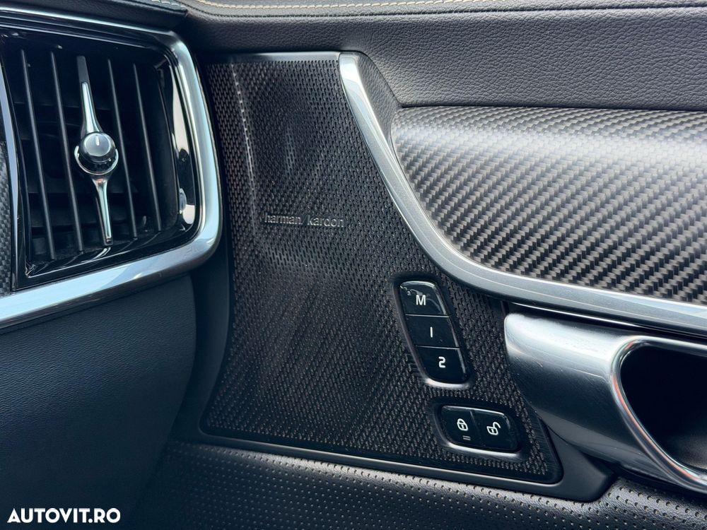 Volvo S90 D5 AWD R-Design - 23