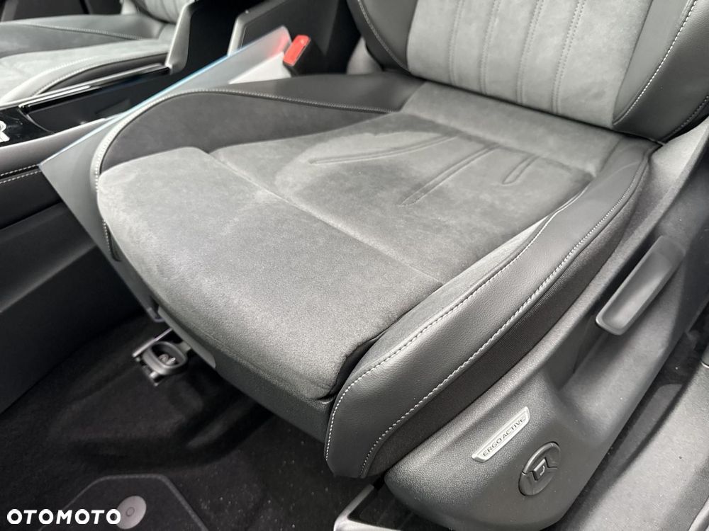 Volkswagen Tiguan - 13