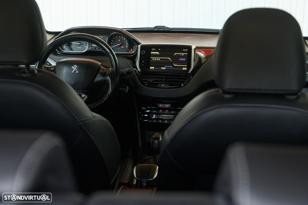 Peugeot 2008 1.6 e-HDi Allure - 18