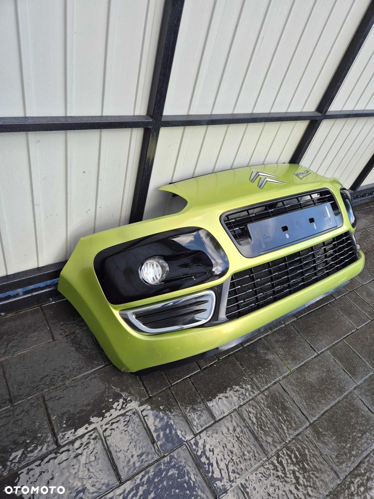 Zderzak przód przedni Citroen C3 Picasso rok 09 kod lak KARC - 2