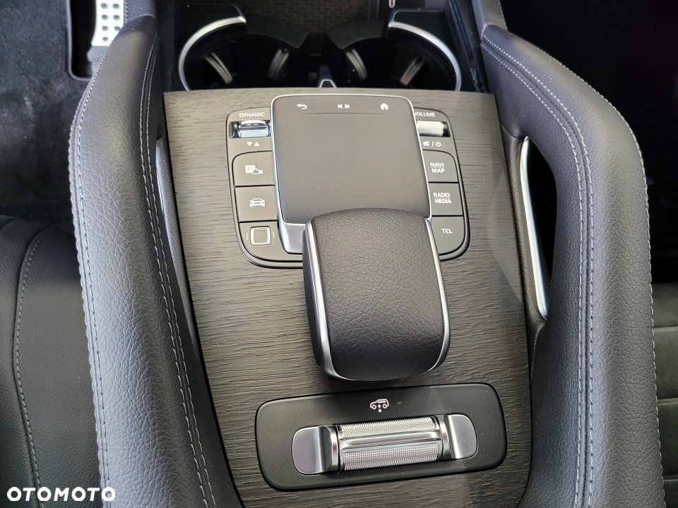 Mercedes-Benz GLE - 11