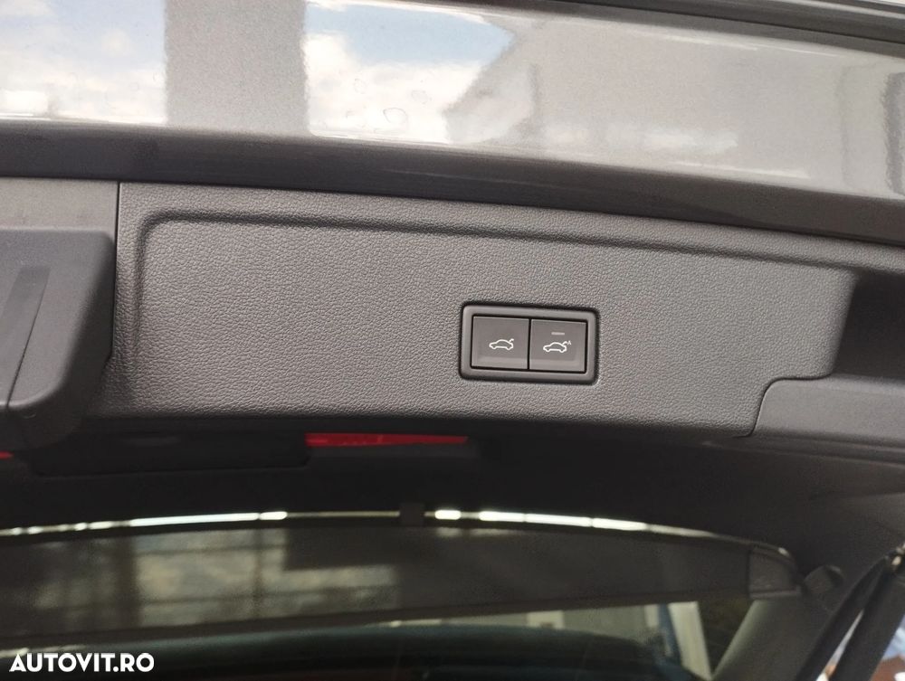 Volkswagen Touareg V6 TDI 4MOTION Elegance - 13