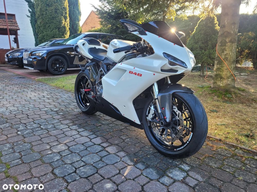 Ducati 848 - 2
