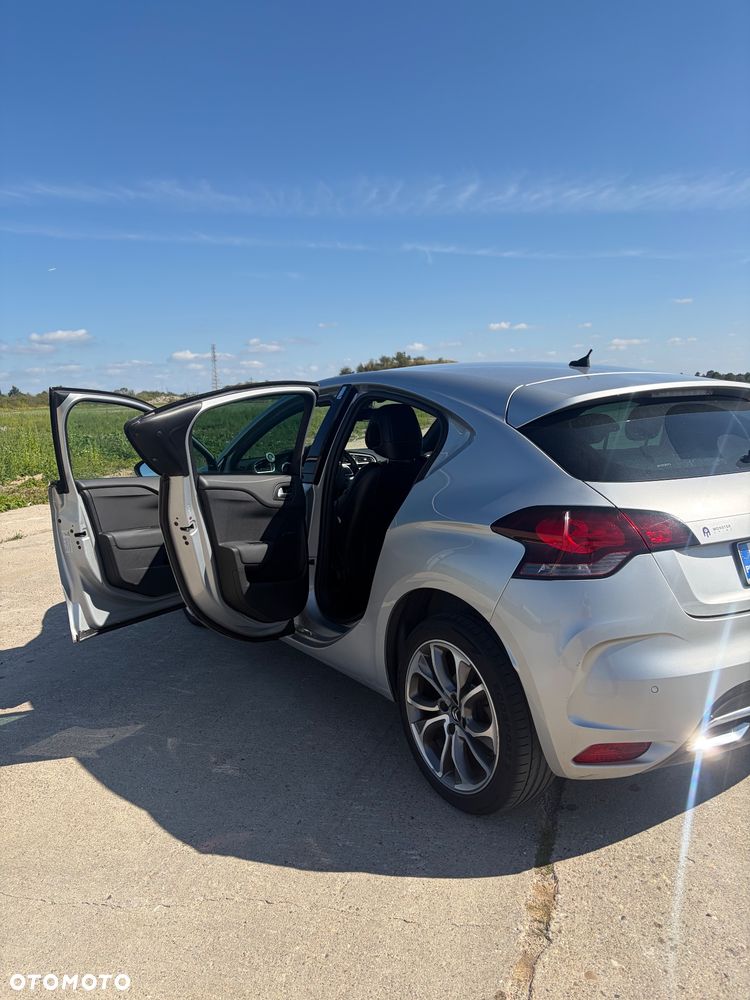 Citroën DS4 2.0 HDi SportChic - 4