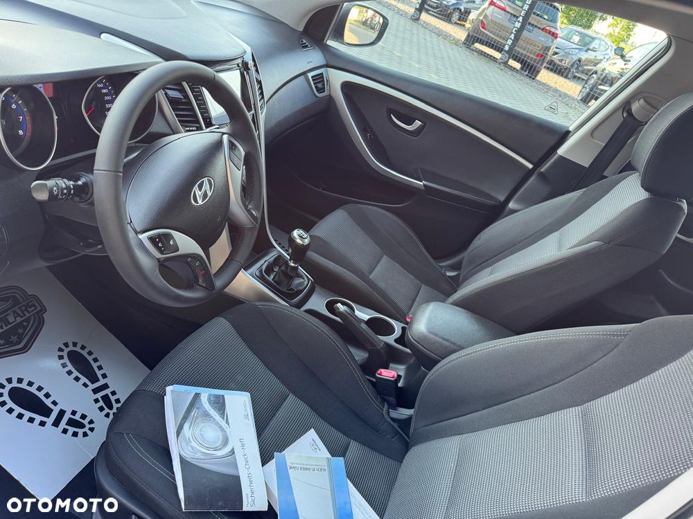 Hyundai i30 - 33