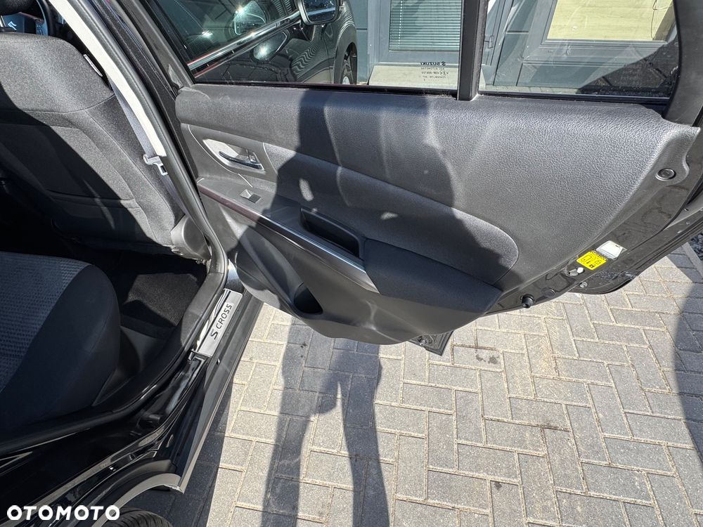 Suzuki S-Cross 1.4 BoosterJet Hybrid Comfort - 25
