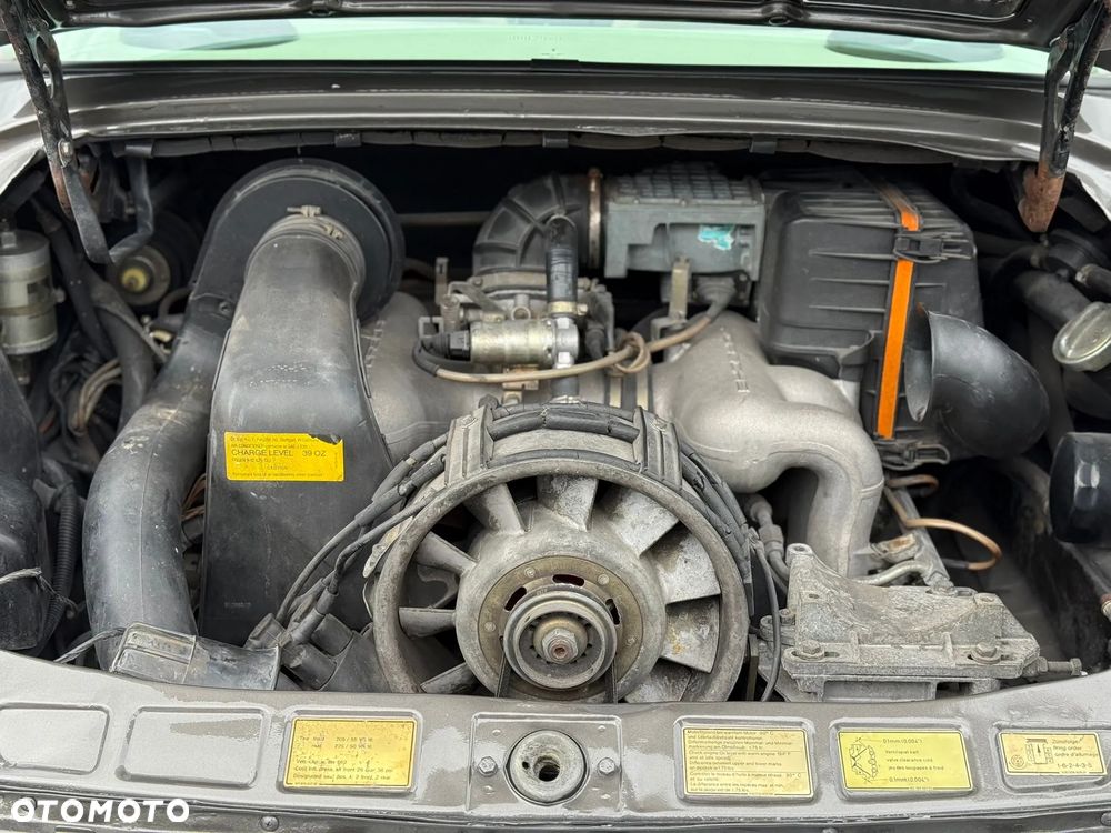 Porsche Inny - 24