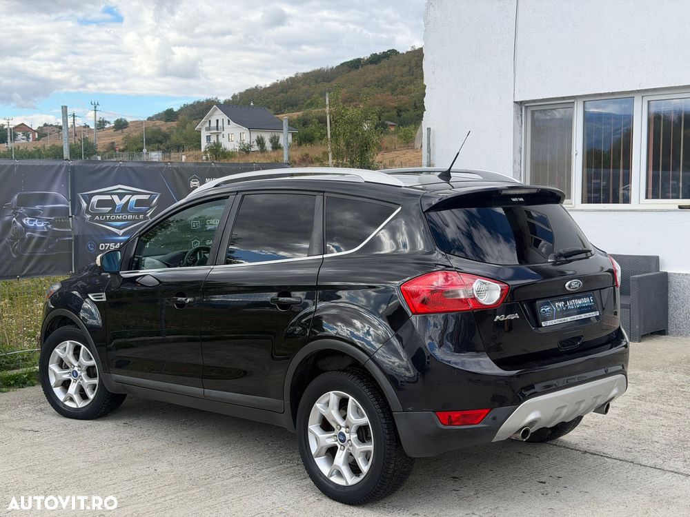Ford Kuga 2.0 TDCi 2x4 Champions Edition - 4